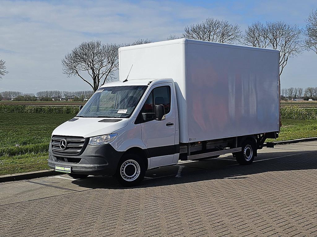 MERCEDES-BENZ SPRINTER 315 bakwagen laadklep!, Auto's, Bestelauto's, Automaat, Gebruikt, Euro 6, 150 pk