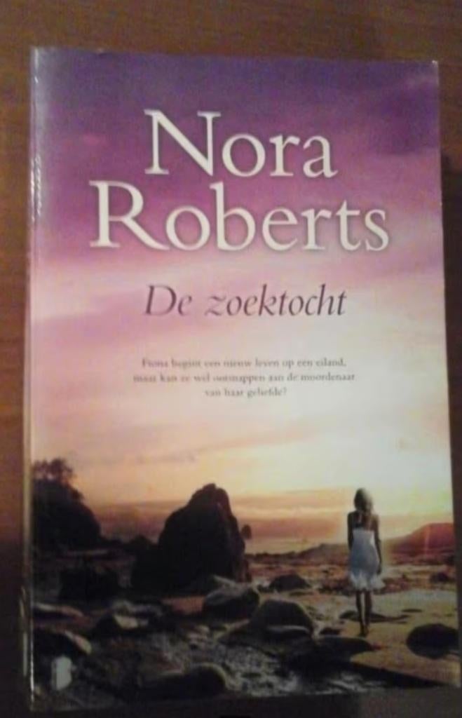 Boek: De zoektocht van Nora Roberts, Ophalen, Zo goed als nieuw, Nora Roberts, Amerika
