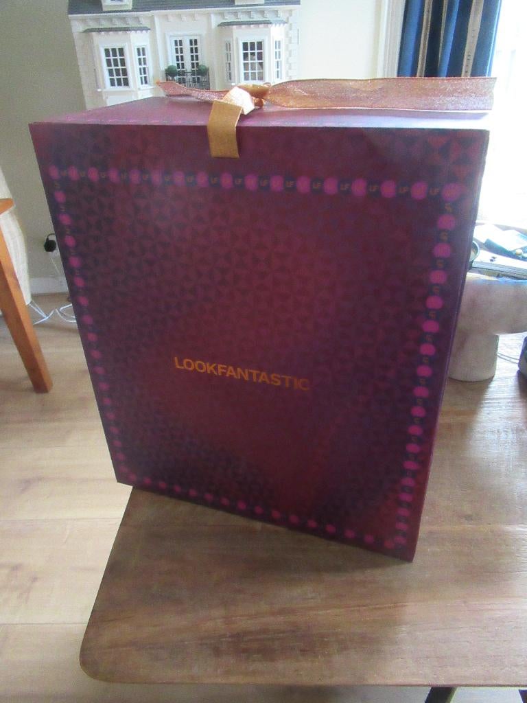 lege LOOKFANTASTIC ADVENTSKALENDER 2023, Diversen, Kerst, Zo goed als nieuw, Ophalen of Verzenden