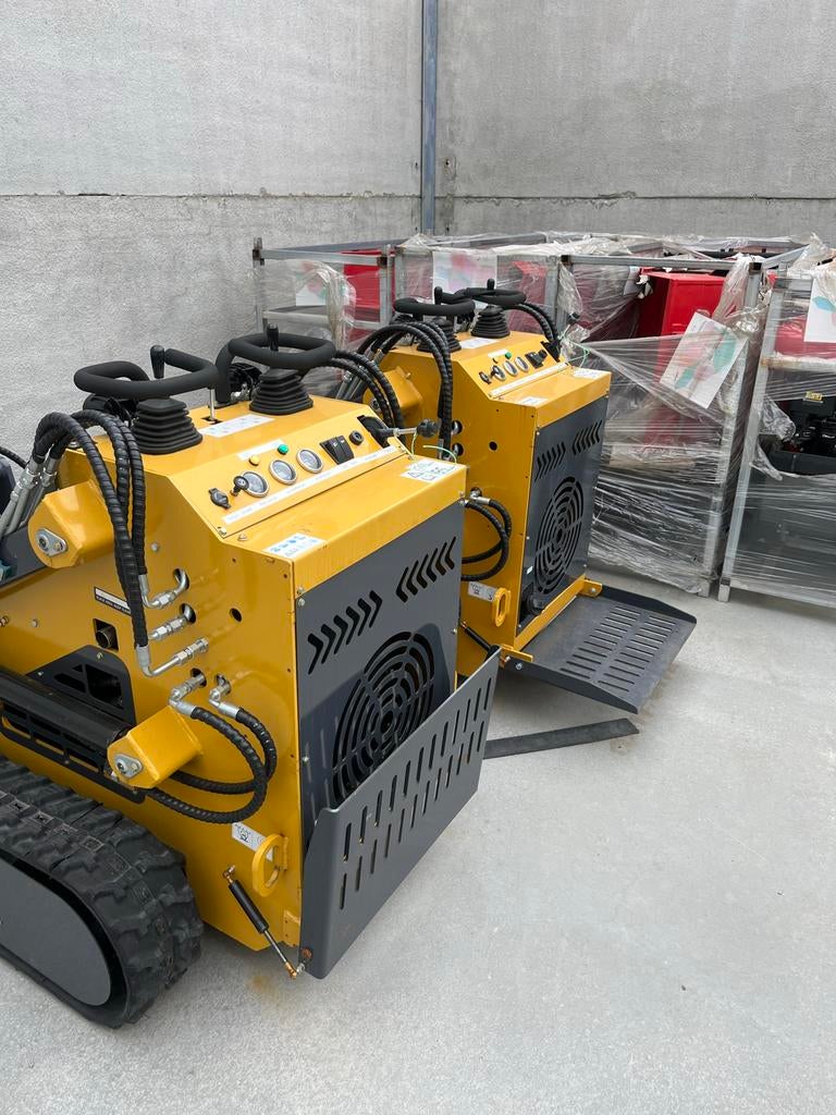 Bobcat YF380 minishovel, Ophalen