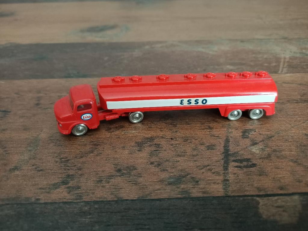Mercedes LK/ ESSO Tank/ Vrachtwagen/ Lego (jaren 60), Verzenden