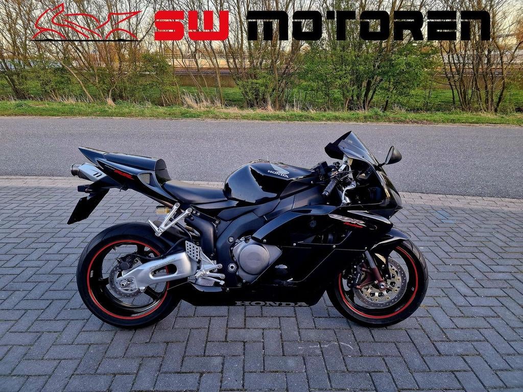 CBR 1000RR FIREBLADE, NL MOTOR, LAGE KM! CBR1000RR, HONDA, 4 cilinders, Motorrijbewijs A, Bedrijf