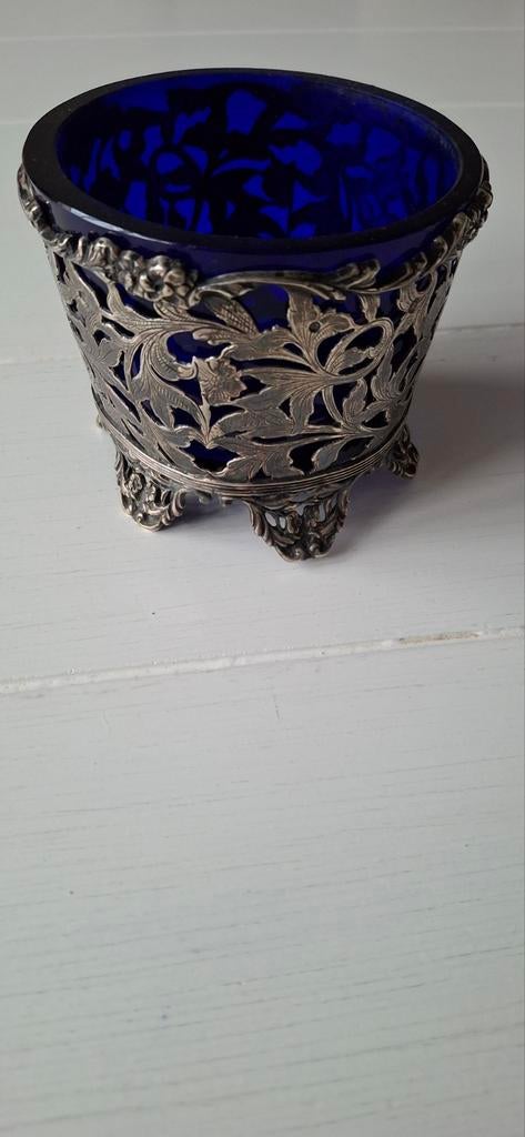 Zilveren jardiniere kobalt blauwe vaas met zilveren houder, Antiek en Kunst, Antiek | Goud en Zilver, Ophalen of Verzenden, Zilver
