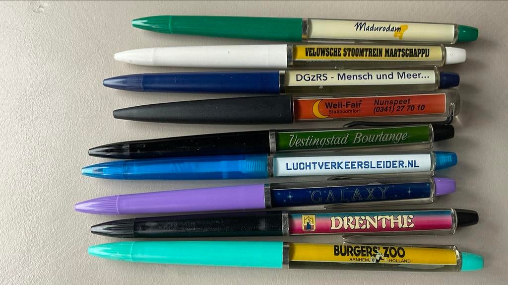 Set van 9 vintage floaty pennen / souvenirpennen, Overige merken, Gebruikt, Overige typen, Ophalen of Verzenden