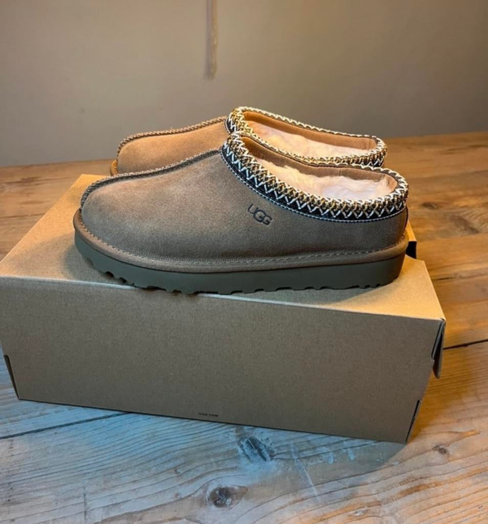 Ugg 37, Ophalen of Verzenden, Zo goed als nieuw, Zwart, Boots