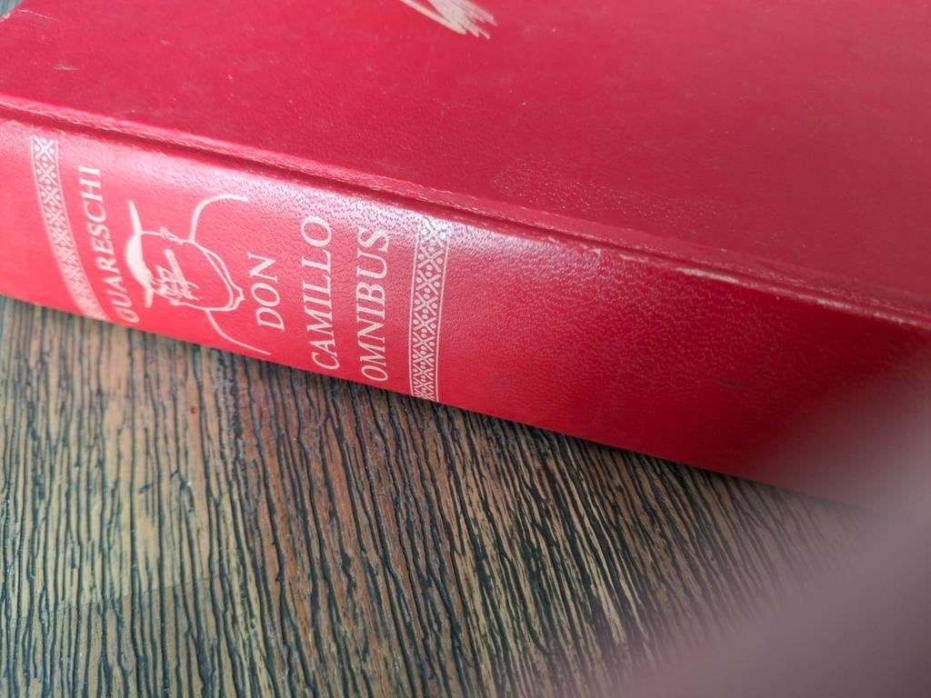 Don Camillo Omnibus, Ophalen of Verzenden, Gelezen