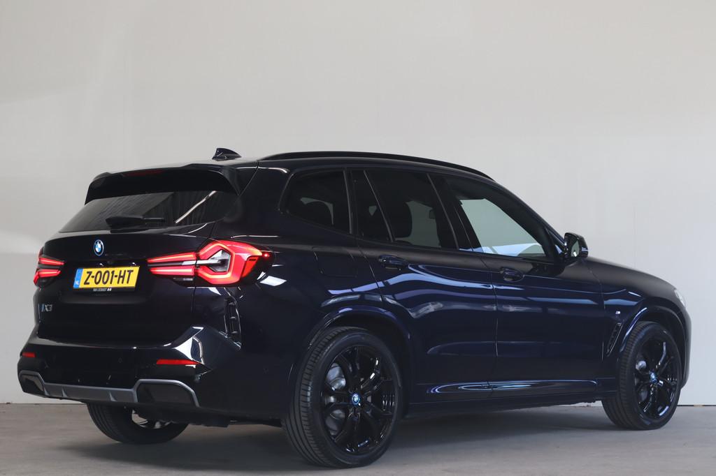 BMW iX3 High Executive 80 kWh NL-Auto! Pano-Dak I Leder I El, Auto's, Achterwielaandrijving, Gebruikt, 750 kg, Zwart