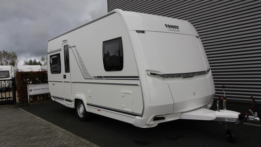 Fendt Bianco Activ 445 SFB 1700 kg - GFK dak, Caravans en Kamperen, Caravans, Schokbreker, Rondzit, Bedrijf, Overige typen