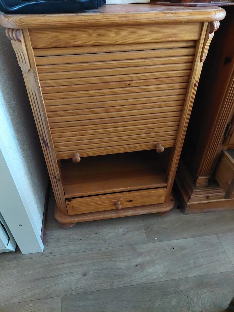 Grenen kastje met rolluik en lade, Huis en Inrichting, Kasten | Roldeurkasten en Archiefkasten, Ophalen, Gebruikt, 100 tot 150 cm
