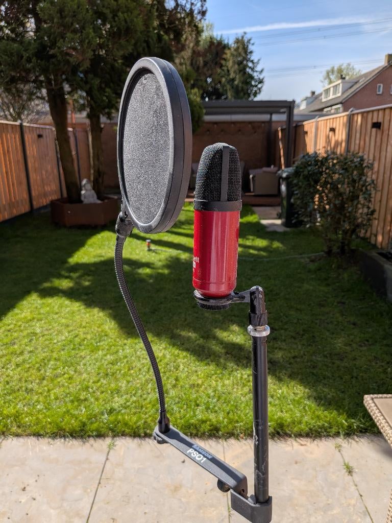 Focusrite Scarlett CM25 microfoon, statief en popfilter, Muziek en Instrumenten, Microfoons, Gebruikt, Zangmicrofoon, Ophalen