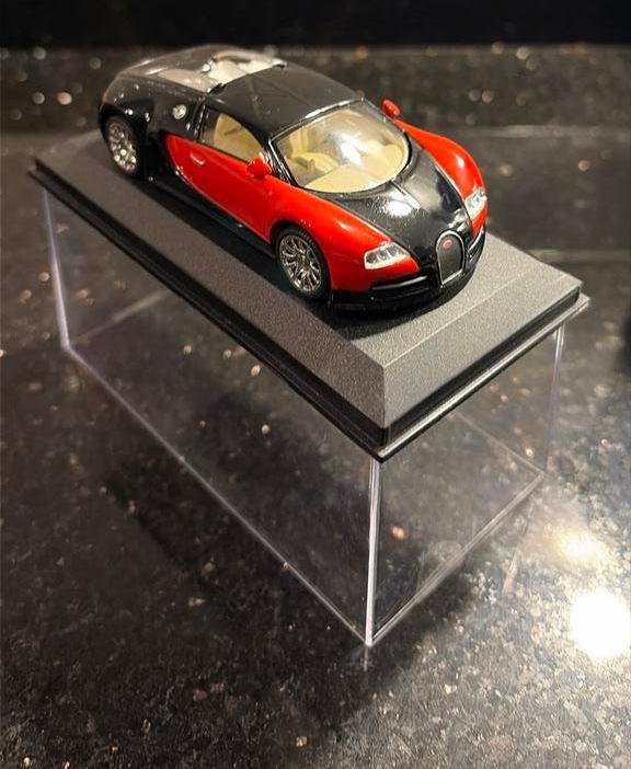 Bugatti Veyron 1:43 in perfecte staat, Ophalen of Verzenden, Zo goed als nieuw, Auto, Overige merken