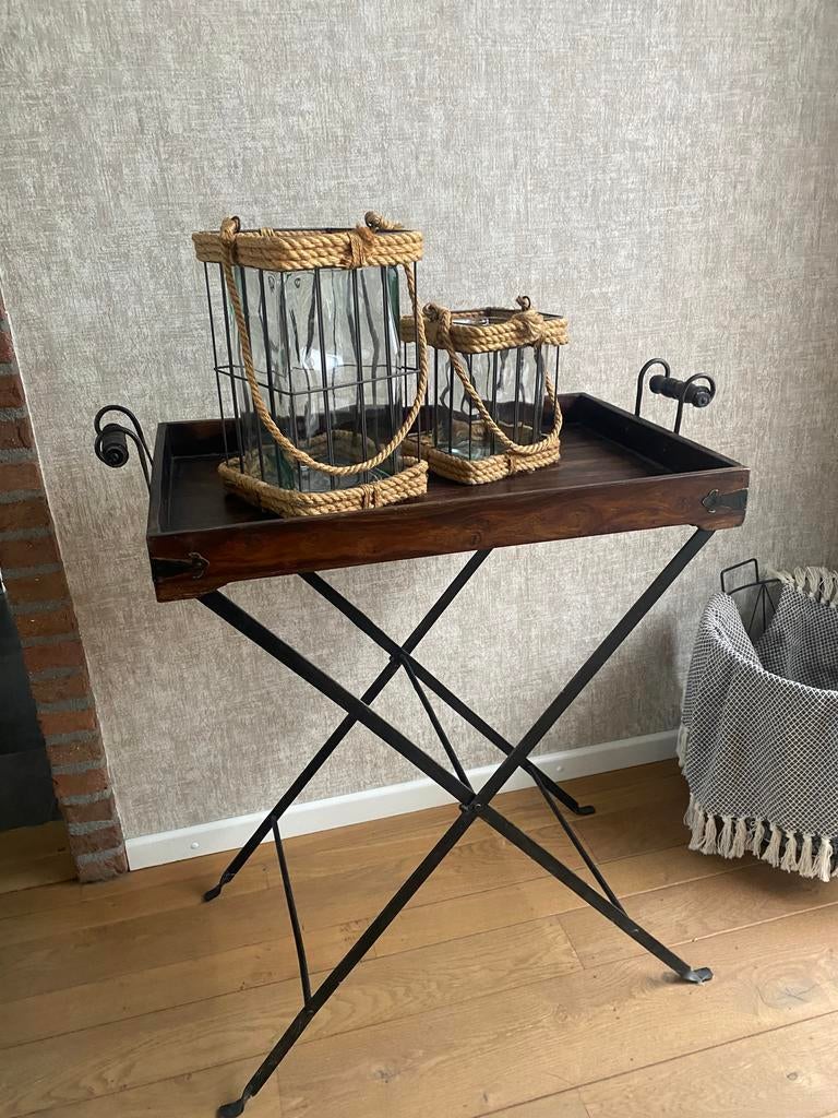 Dienblad op poten, Ophalen, Zo goed als nieuw