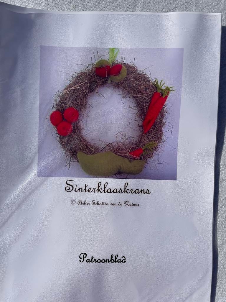 Sinterklaaskrans, Ophalen of Verzenden, Nieuw, Boek of Patroon