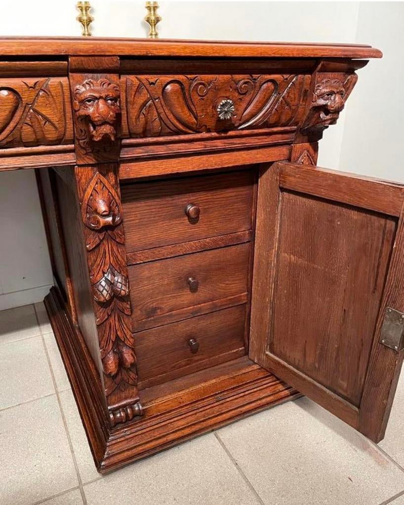 Antiek eiken bureau met zwart inleg snijwerk  Maat 160x80 cm, Ophalen