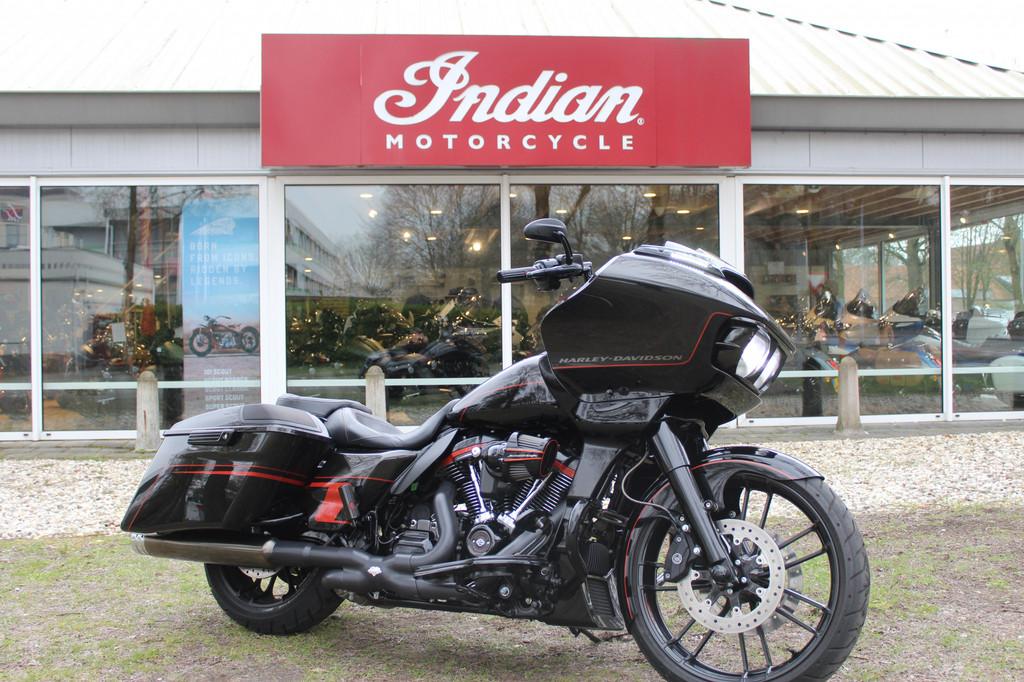 Harley-Davidson Road Glide Road Glide CVO SE FLTRXS-SE, Motoren, Motoren | Harley-Davidson, Chopper, Bedrijf, 1923 cc, Meer dan 35 kW