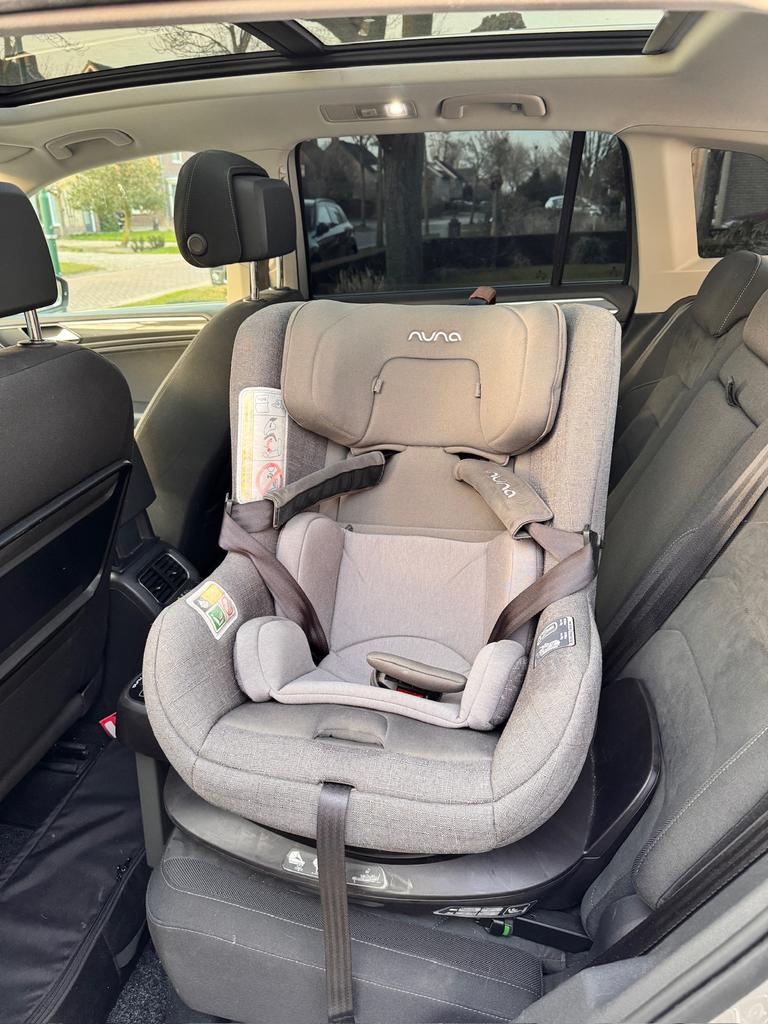 Nuna TODL Next Grey 360 autostoel met isofix Base, Overige merken, Gebruikt, 0 t/m 18 kg, Verstelbare rugleuning