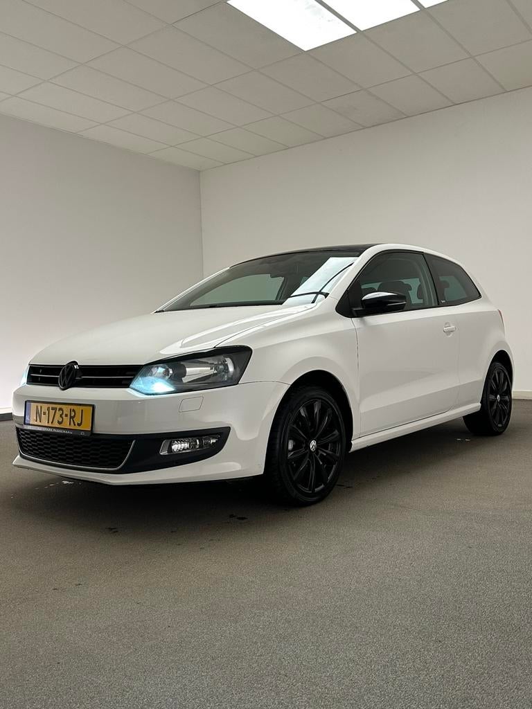 Volkswagen Polo 1.2 TSI 77KW 2011 Wit, Auto's, Volkswagen, Voorwielaandrijving, 40 €/maand, Wit, 988 kg