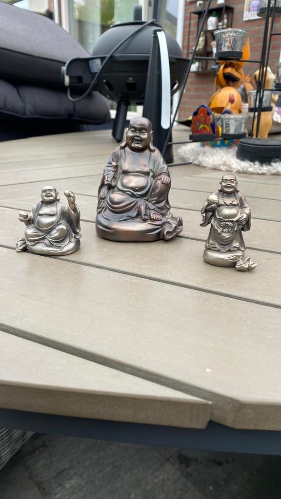 Boeddha beeldjes 3x,  massief hars, Ophalen of Verzenden, Zo goed als nieuw