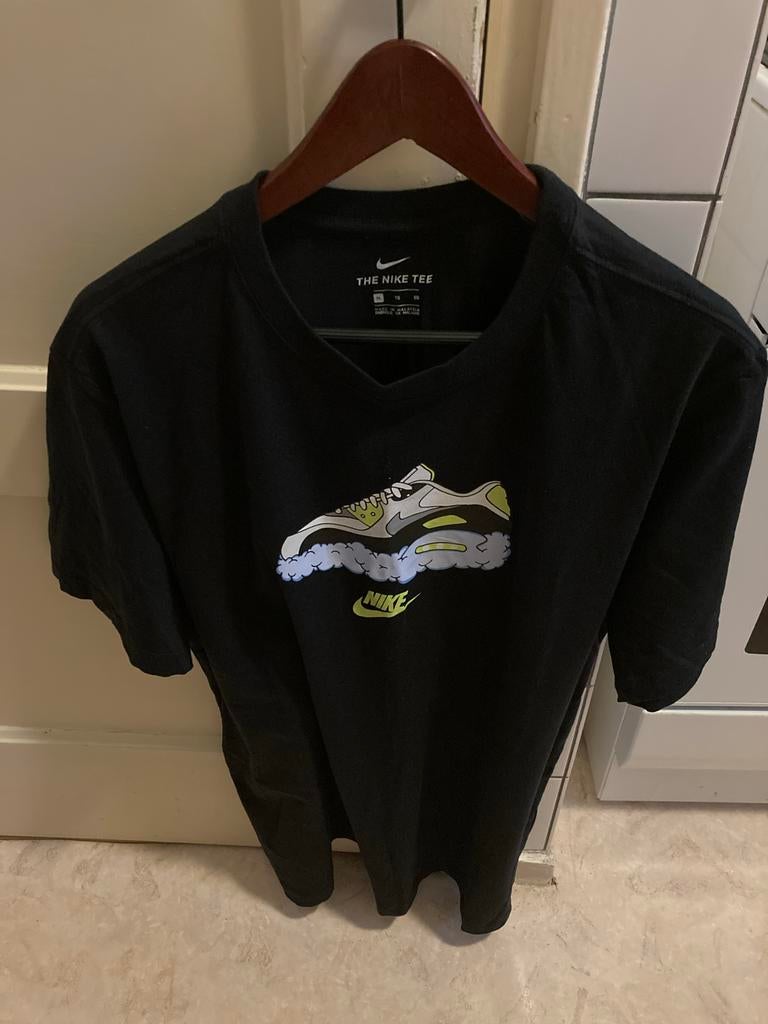 Nike The Nike Tee T-shirt met Air Max print xl, Kleding | Heren, T-shirts, Verzenden, Zo goed als nieuw, Maat 56/58 (XL), Zwart