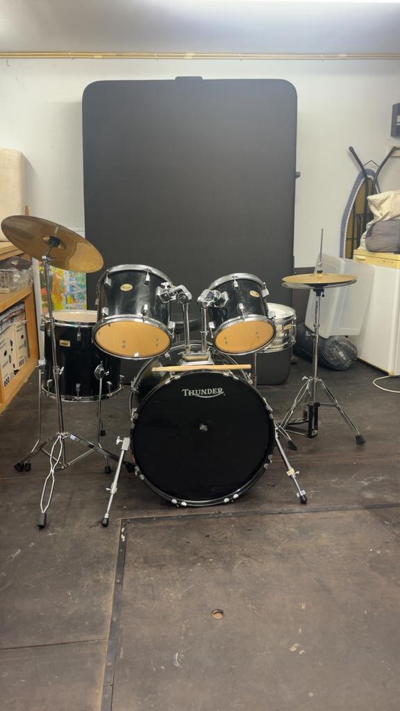 5 delig thunder drumstel, Muziek en Instrumenten, Ophalen of Verzenden, Zo goed als nieuw, Overige merken