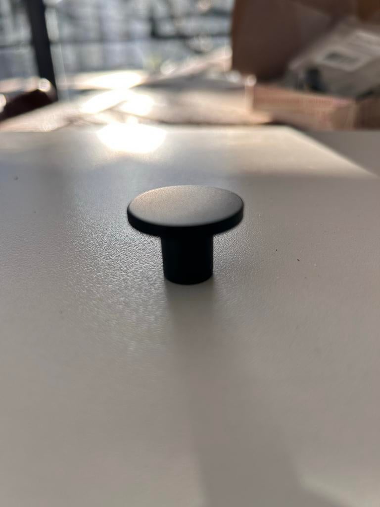 16 matzwarte ronde deurgreepjes, 25mm diameter, Ophalen of Verzenden, Nieuw, Overige materialen, Overige typen