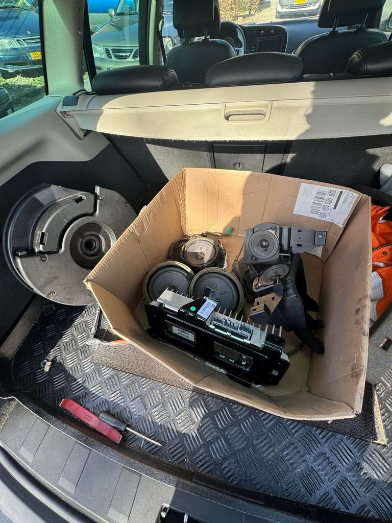 Saab 9-3 NG Origineel Pioneer/BOSE luidsprekers + versterker, Ophalen of Verzenden, Gebruikt, Saab