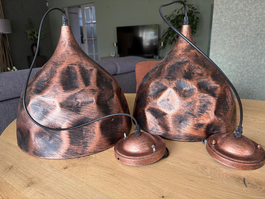 Hanglampen 40,00, Huis en Inrichting, Lampen | Hanglampen, Ophalen, Koper, binnenkant zwart.Vaste prijs, Zo goed als nieuw, Metaal