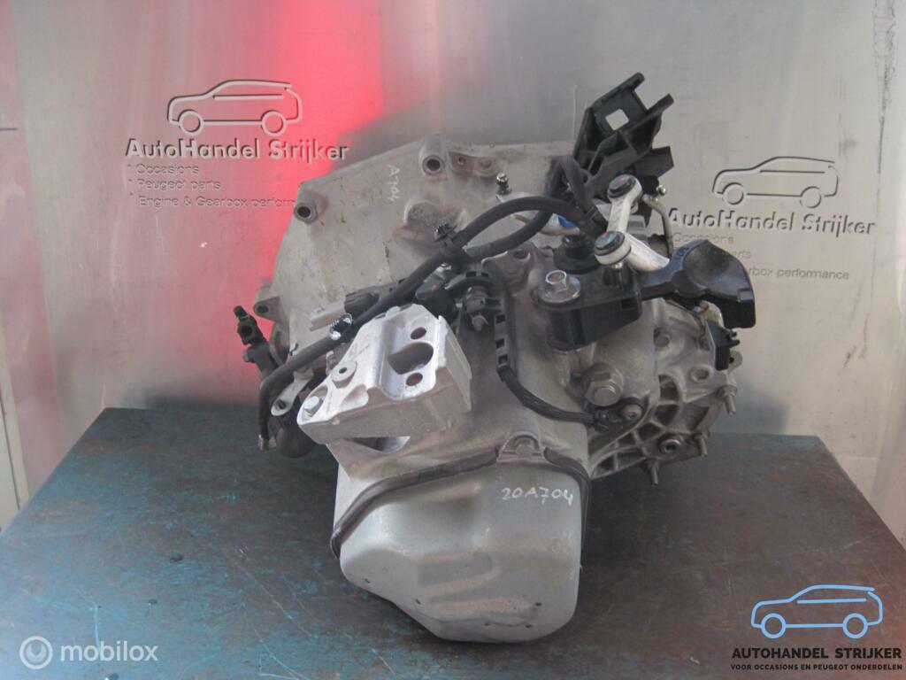 Gebruikte & revisie 5-versn.bak 20a704 Peugeot 208 c3('12->), Auto-onderdelen, Gebruikt, Ophalen of Verzenden, Peugeot, Peugeot