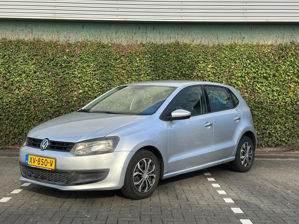 Volkswagen Polo 1.2 6V 44KW 5D Grijs, Voorwielaandrijving, 967 kg, 40 €/maand, 1198 cc