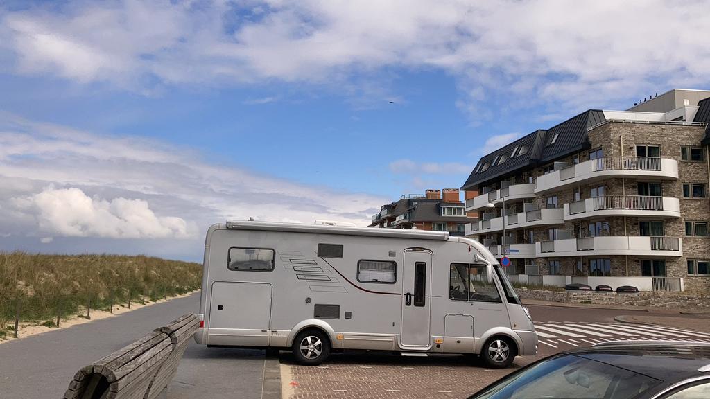 Hymer B614SL/2007/3.0 liter/158 pk, Integraal, Ringverwarming, Fiat, Luifel