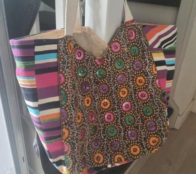 Tas met studs Ibiza, Ophalen of Verzenden, Zo goed als nieuw, Handtas