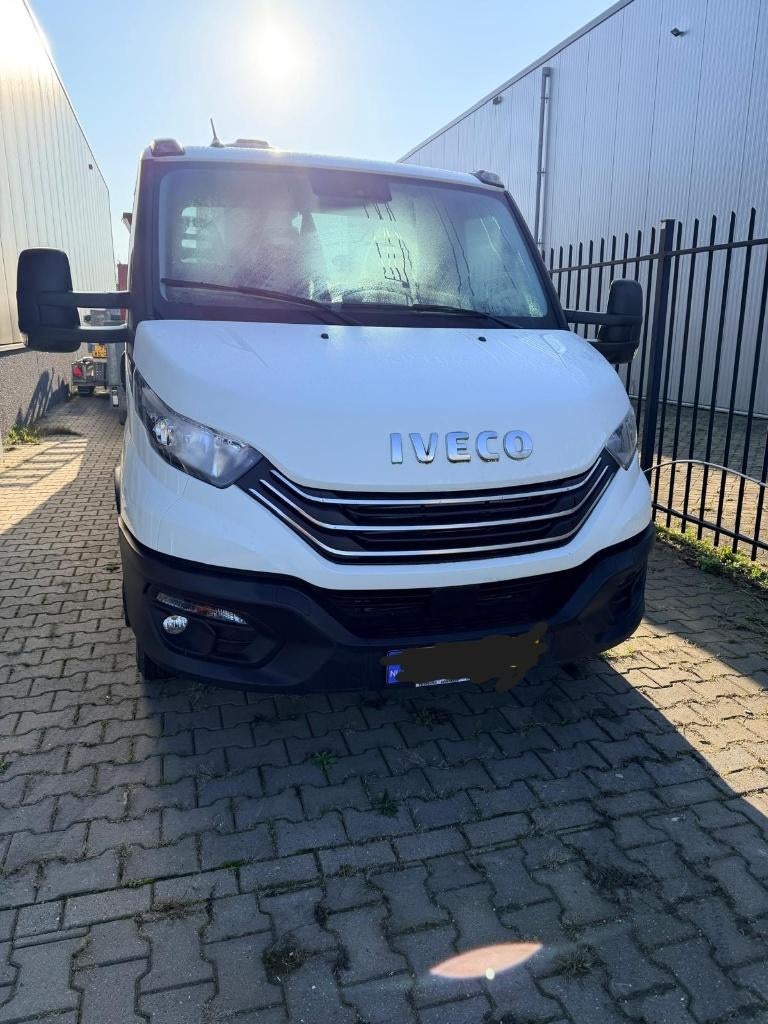 Iveco 40C18 3.0 180PK Automaat Be Trekker Veldhuizen, Automaat, Stof, Iveco, Wit