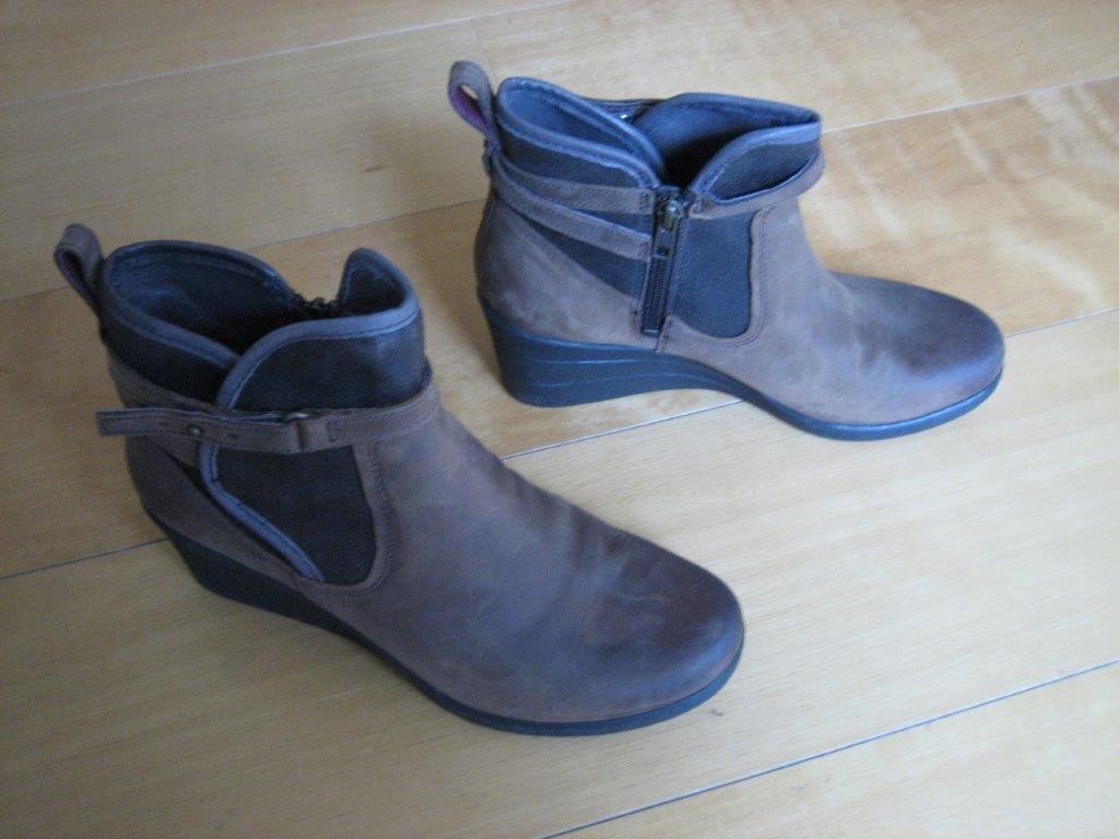 Sportieve bruin leren enkellaars met sleehak UGG 39 snazzeys, UGG, Bruin, Verzenden, Lage of Enkellaarzen