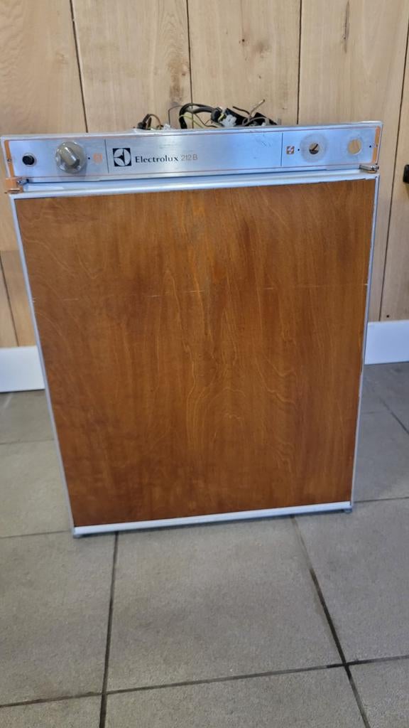 Electrolux 212B oldtimer caravan koelkast 220v 12v gas, Ophalen