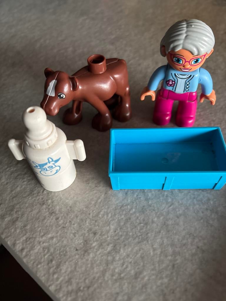 Lego Duplo kalfje met verzorger, Ophalen of Verzenden, Gebruikt, Losse stenen, Duplo