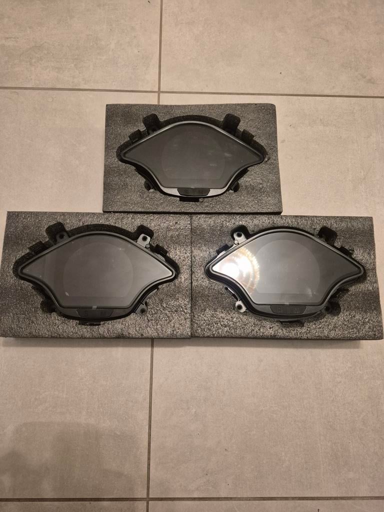 Vespa sprint / primavera digitale teller met gps bleuthooth, Ophalen of Verzenden, Nieuw, Benzine, Overige modellen