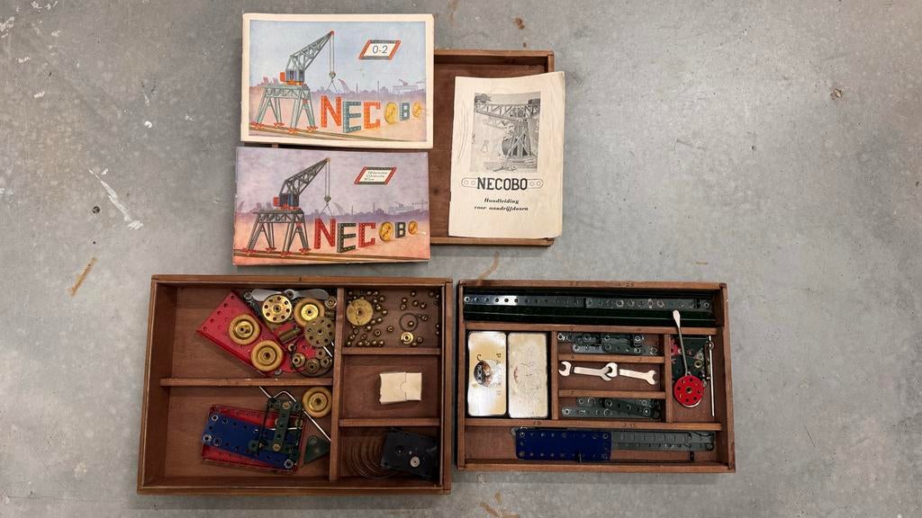 Necobo - Oud Speelgoed Constructie Set met Handleidingen, Kinderen en Baby's, Speelgoed | Bouwstenen, Ophalen of Verzenden, Gebruikt