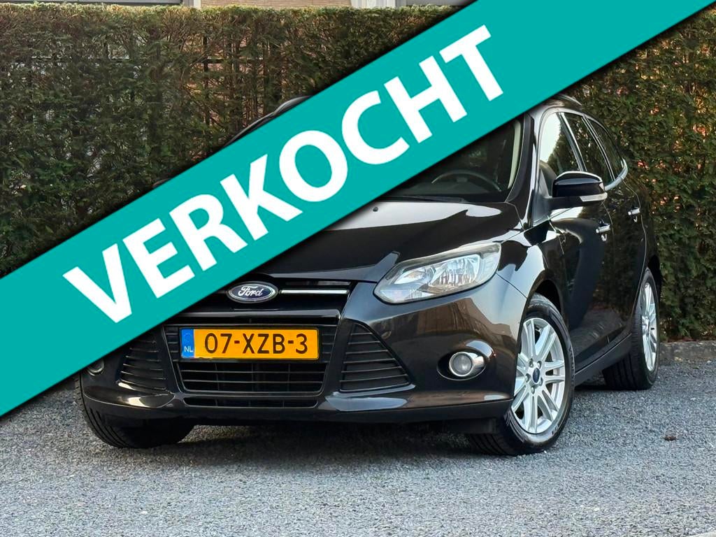 Ford Focus Wagon 1.0 Eco Titanium/DEALER OH/RIJDT SUPER!, Euro 5, 125 pk, Gebruikt, Zwart