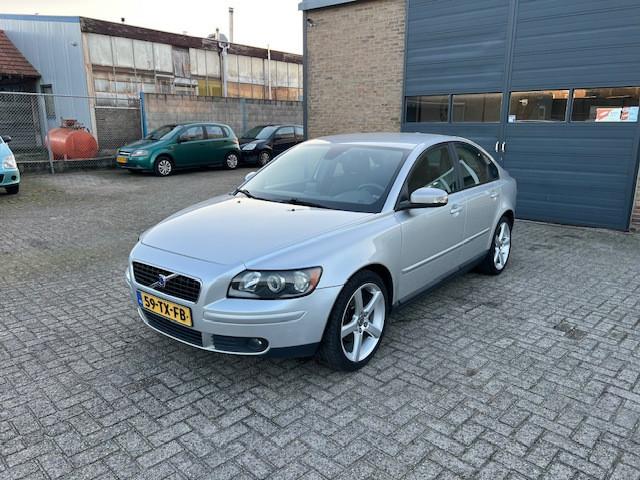 Volvo S40 1.8 Edition II Sport, Voorwielaandrijving, 125 pk, Gebruikt, Zwart