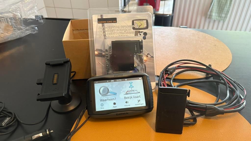 Garmin Zumo 590 incl motorkaart en accessoires., Ophalen of Verzenden, Zo goed als nieuw