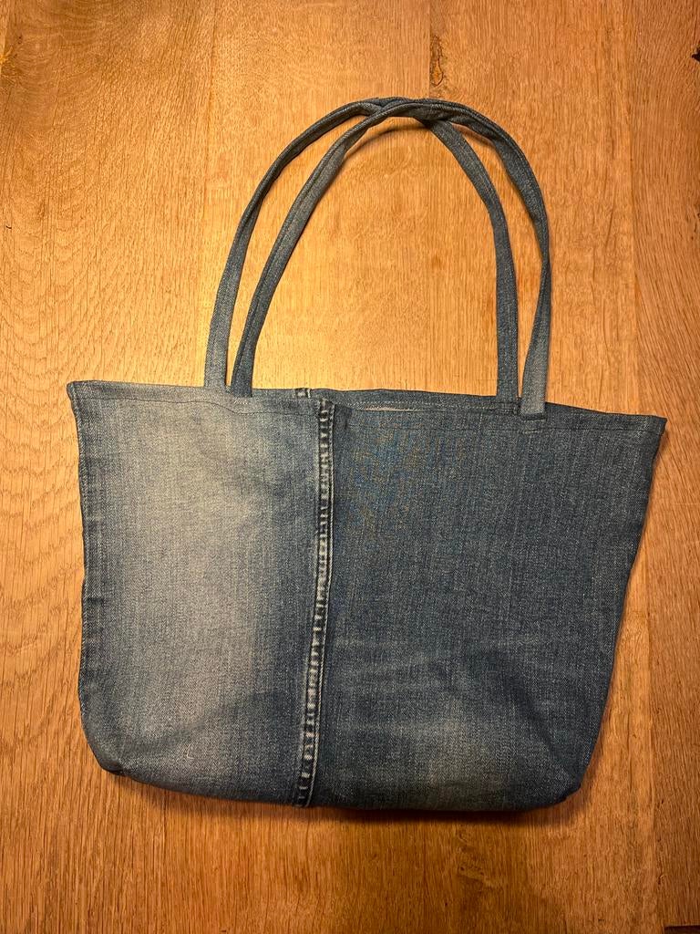 Unieke denim handtas - Gerecycled en stijlvol, Sieraden, Tassen en Uiterlijk, Tassen | Damestassen, Ophalen of Verzenden, Zo goed als nieuw