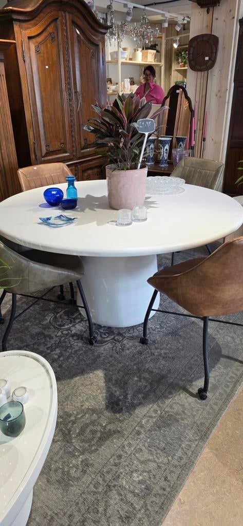 B-keuze eettafels: Grote en kleinere tafel, nieuw, Ophalen, Overige materialen, Rond, Nieuw