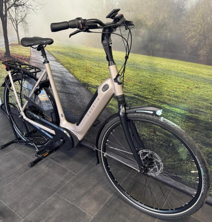 ACTIE! Gazelle Grenoble C8 | TOP-AANBIEDING | Van €3599, Koninklijke Gazelle N.V., Wilhelminaweg 8 6951 BP Dieren Nederland, Nieuw