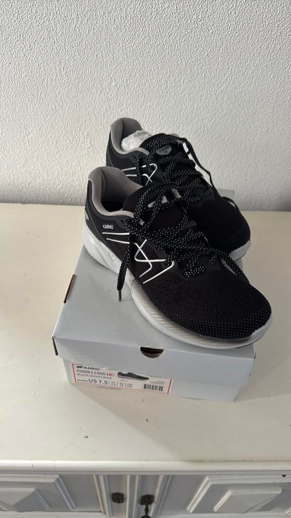 Karhu schoenen, Zwart, Nieuw, Ophalen of Verzenden, Sneakers of Gympen