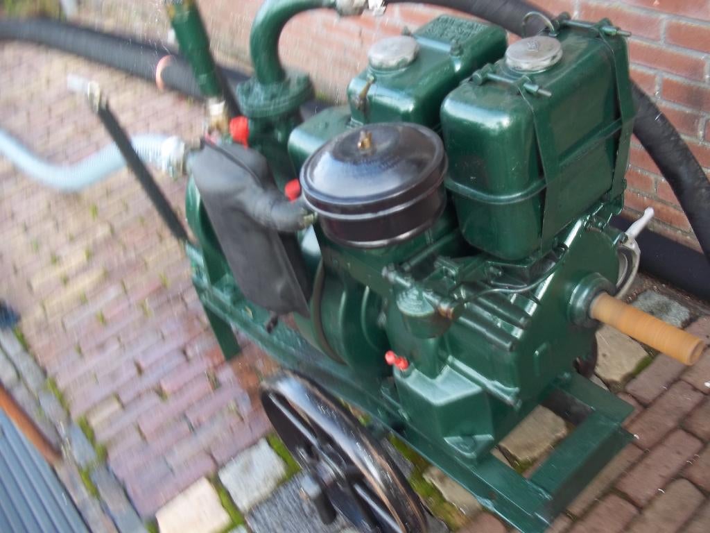 1 cilinder lister met waterpomp, Doe-het-zelf en Verbouw, Motoren, Ophalen, Gebruikt, Dieselmotor, 1800 rpm of meer