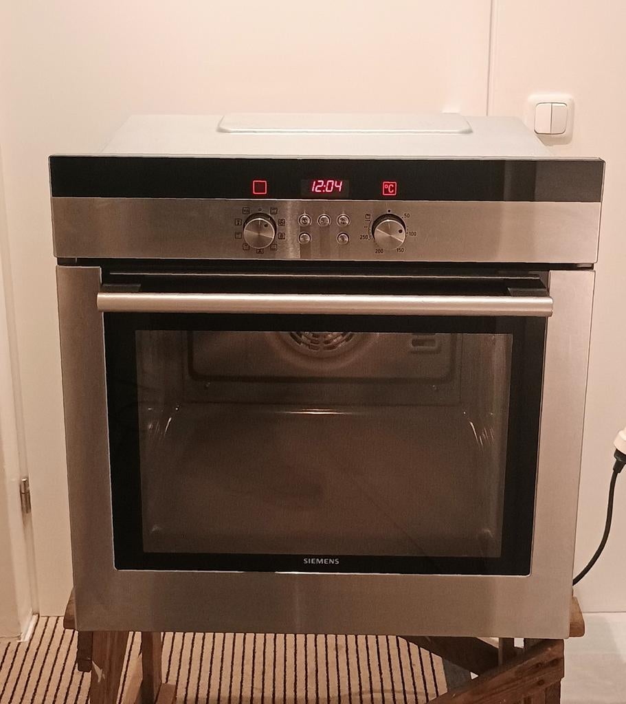 Siemens inbouw heteluchtoven E-nr: HB330550/01 Type: HTHB33, 45 tot 60 cm, Gebruikt, Verzenden, Oven met grill