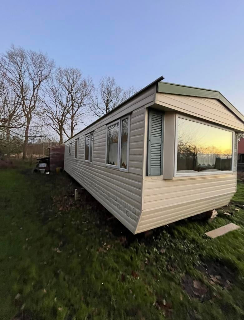 Zeer ruime winterharde stacaravan met veranda, Caravans en Kamperen, Tot en met 4