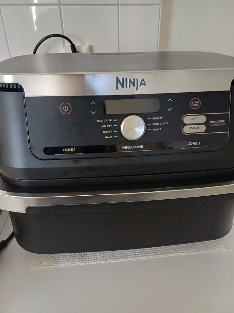 Ninja Foodi Dual Zone Airfryer - Zo goed als nieuw💫, Witgoed en Apparatuur, Airfryers, Zo goed als nieuw, Airfryer XXL, 1500 gram of meer