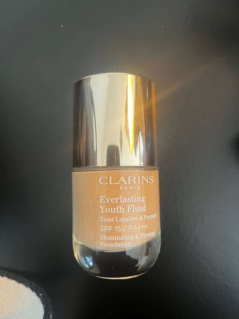 Clarins foundation nieuw spf 15, Gehele gezicht, Beige, Nieuw, Ophalen of Verzenden