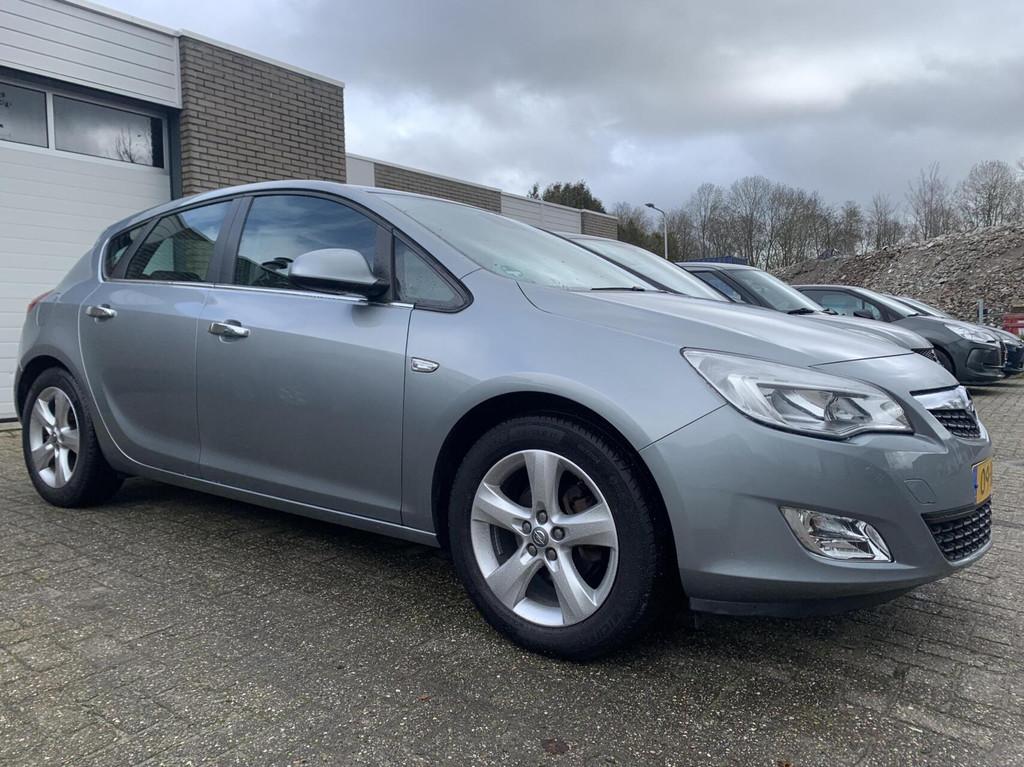 Opel Astra 1.4 Turbo Cosmo DEALER onderhouden CarPlay Airco, Voorwielaandrijving, Euro 5, Stof, Gebruikt